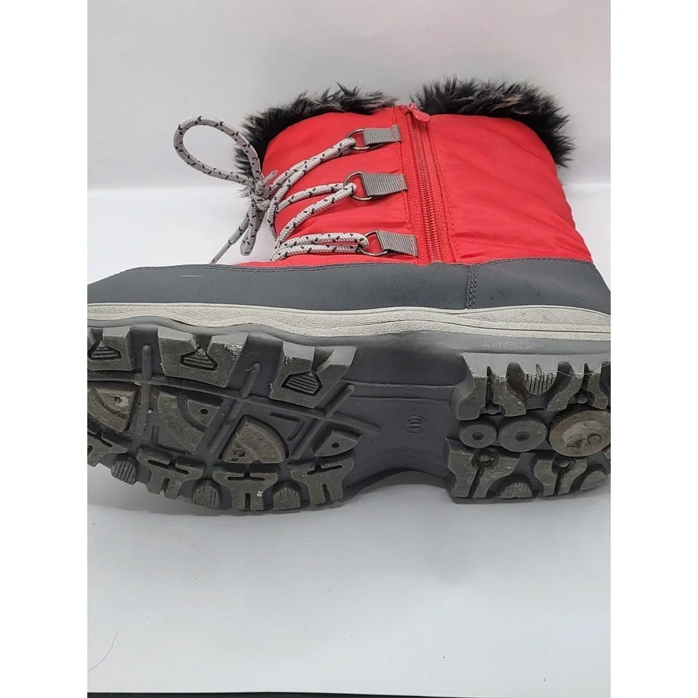 Womens Apres  Red Winter Snowboots Size 10 - great condition!